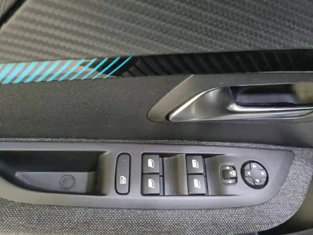 Peugeot 208 puretech 100 s&amp;s bvm6 — photo 59