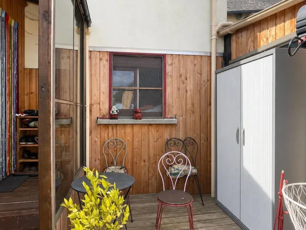 Tout à pied, 4 chambres et 1 jardin à l'abri des regards