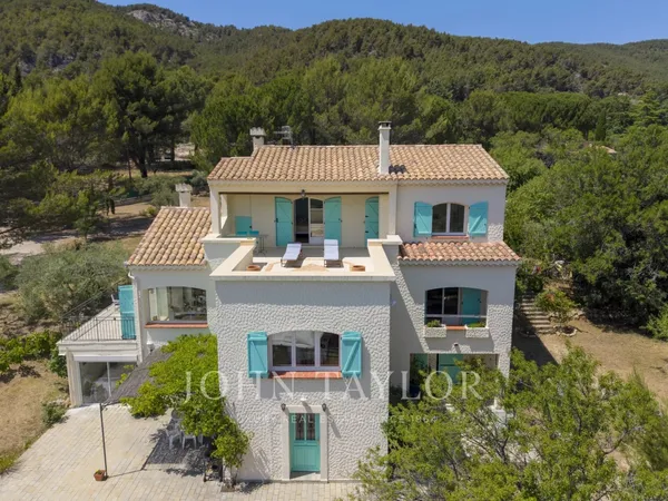 Propriété d'exception avec vue panoramique sur la Sainte-Baume - Saint-Zacharie