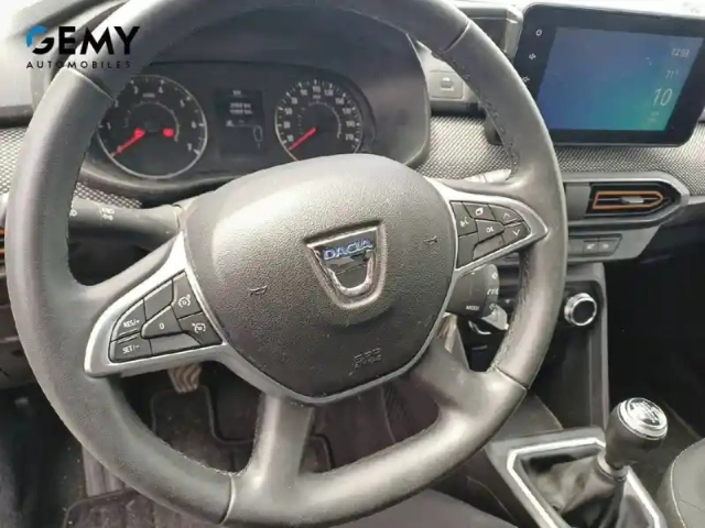 Dacia Sandero eco-g 100 — photo 13