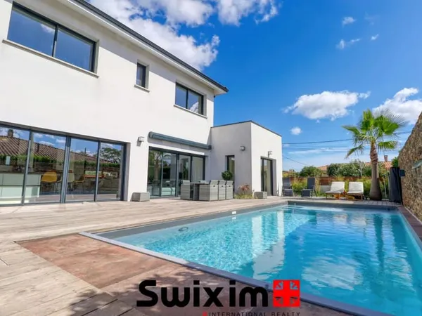 EYSINES - VILLA CONTEMPORAINE - 5 CHAMBRES - PISCINE - PRESTATIONS HAUT DE GAMME
