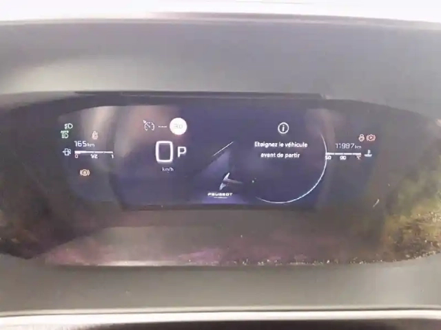 Peugeot 2008 puretech 130 s&amp;s eat8 — photo 32