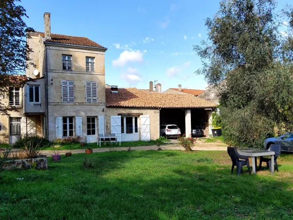 Jolie Maison de caractère Beauvoir sur Niort