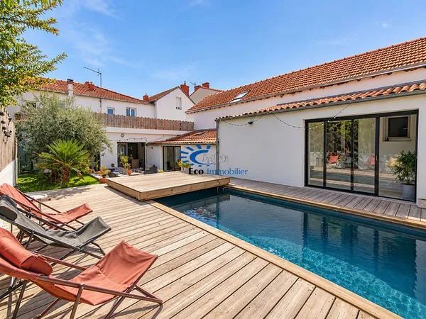 LA ROCHELLE ? LA PALLICE | ENSEMBLE IMMOBILIER? 278 M² JARDIN ET PISCINE