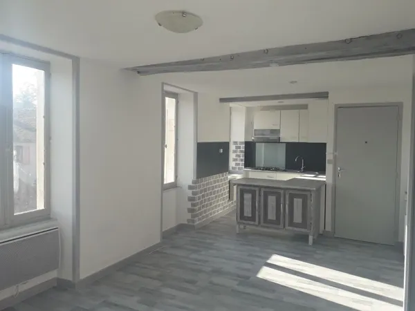 Appartement de 39m2 à louer sur Gy-l'Évêque
