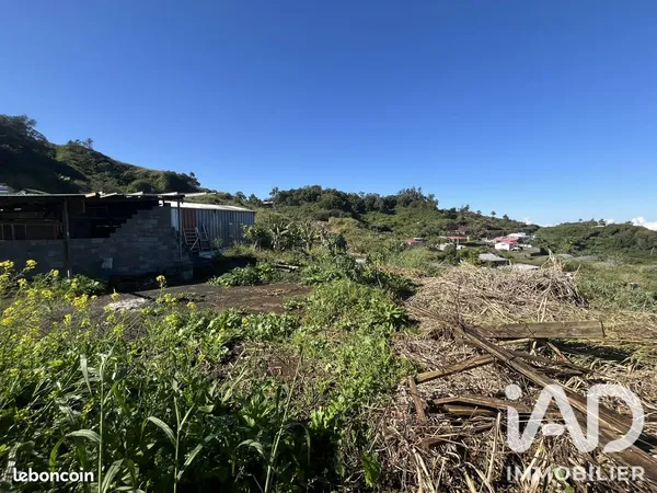 Terrain 850 m² Les Avirons