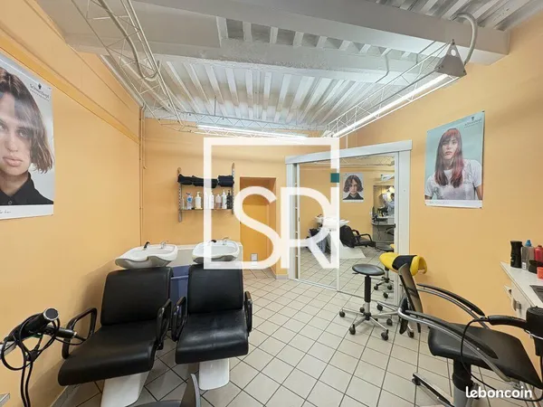 Local commercial 37 m² CLERMONT-FERRAND