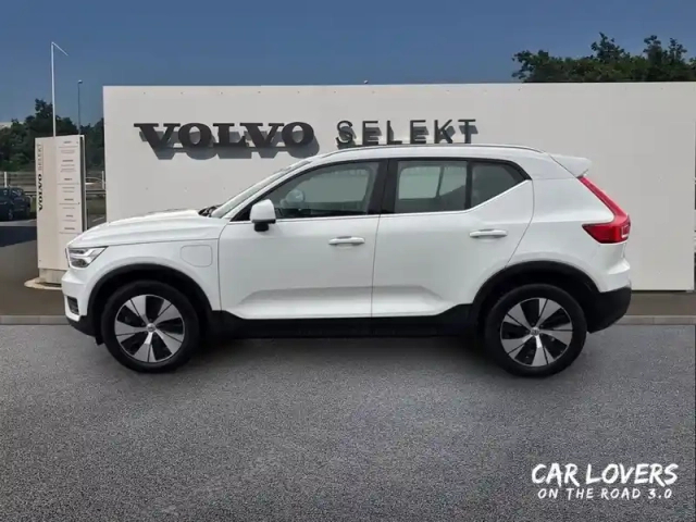 Volvo Xc40 t4 recharge 129+82 ch dct7 — photo 2