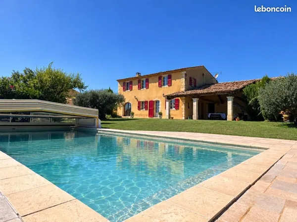 Maison 7 pièces 196 m²
