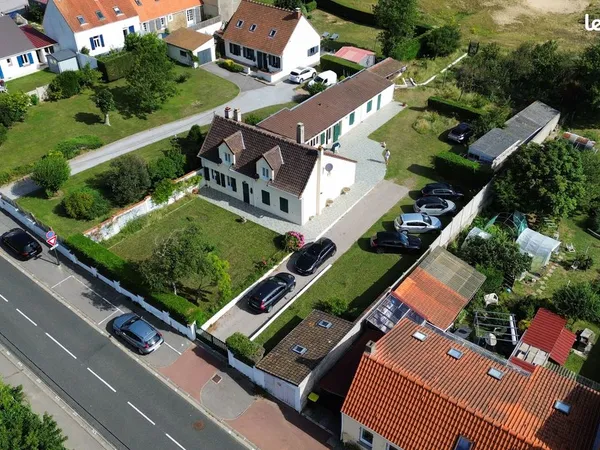 Maison à vendre 210.72m² 8 pièces