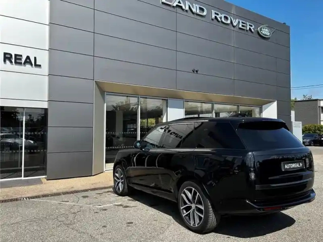 Land Rover Range Rover swb p550e phev awd — photo 4
