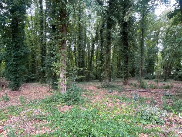 Terrain 1679 m² GOUVIEUX