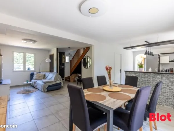 Maison 5 pièces 85 m²