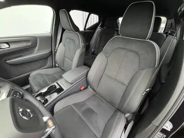 Volvo Xc40 recharge extended range 252 ch 1edt — photo 6