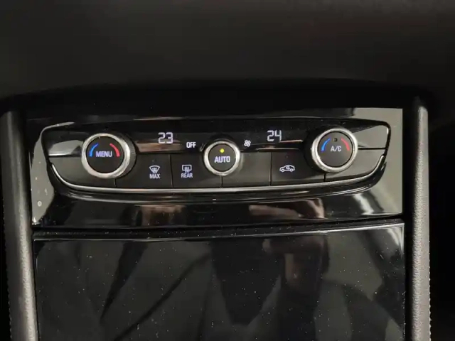 Opel Grandland X hybrid 225 ch bva8 — photo 86