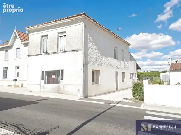 Maison de village avec jardin et dependance