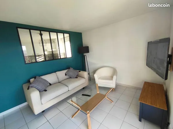 À louer - T3 meublé de 69 m² avec parking et piscine - Avignon