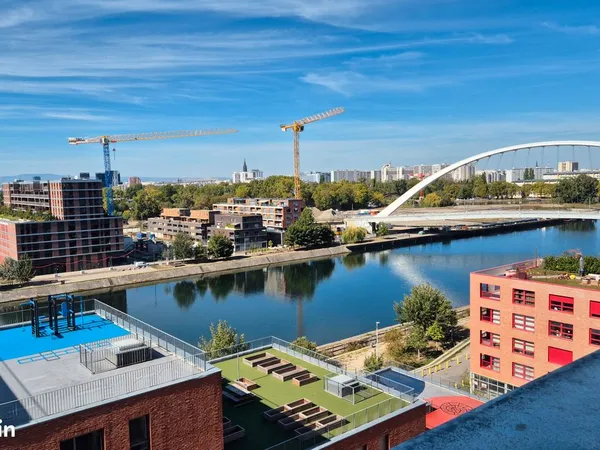 Studio meublé T1 bis neuf quai starlette neudorf