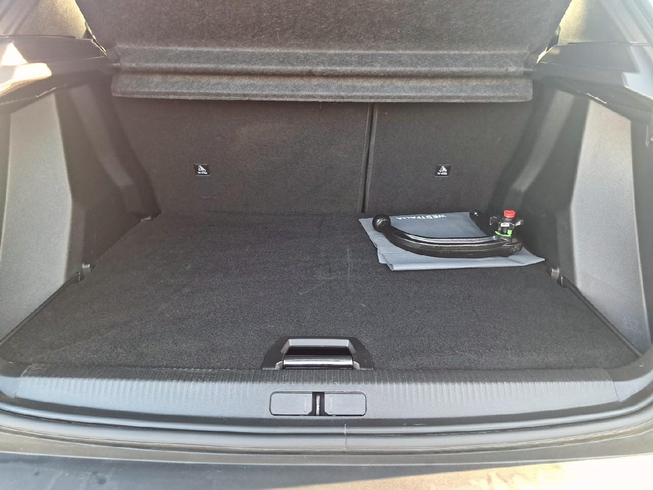 Peugeot 2008 puretech 130 s&s eat8 gt — photo 6