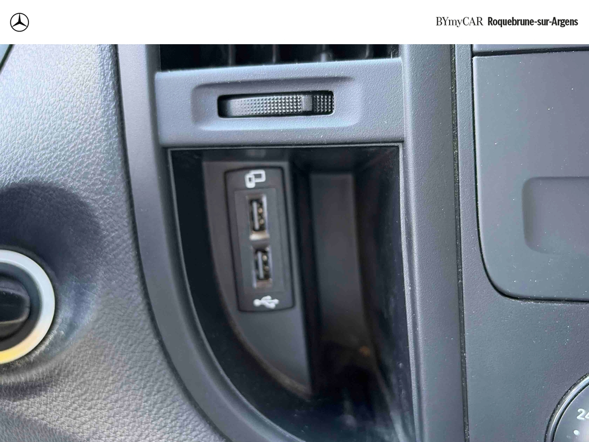 Mercedes VITO FOURGON 114 CDI LONG BVA RWD — photo 17