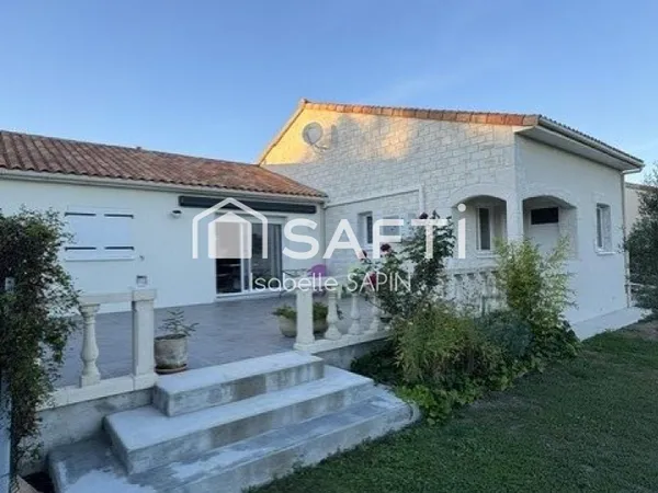 3 chambres, grand garage, terrain clos