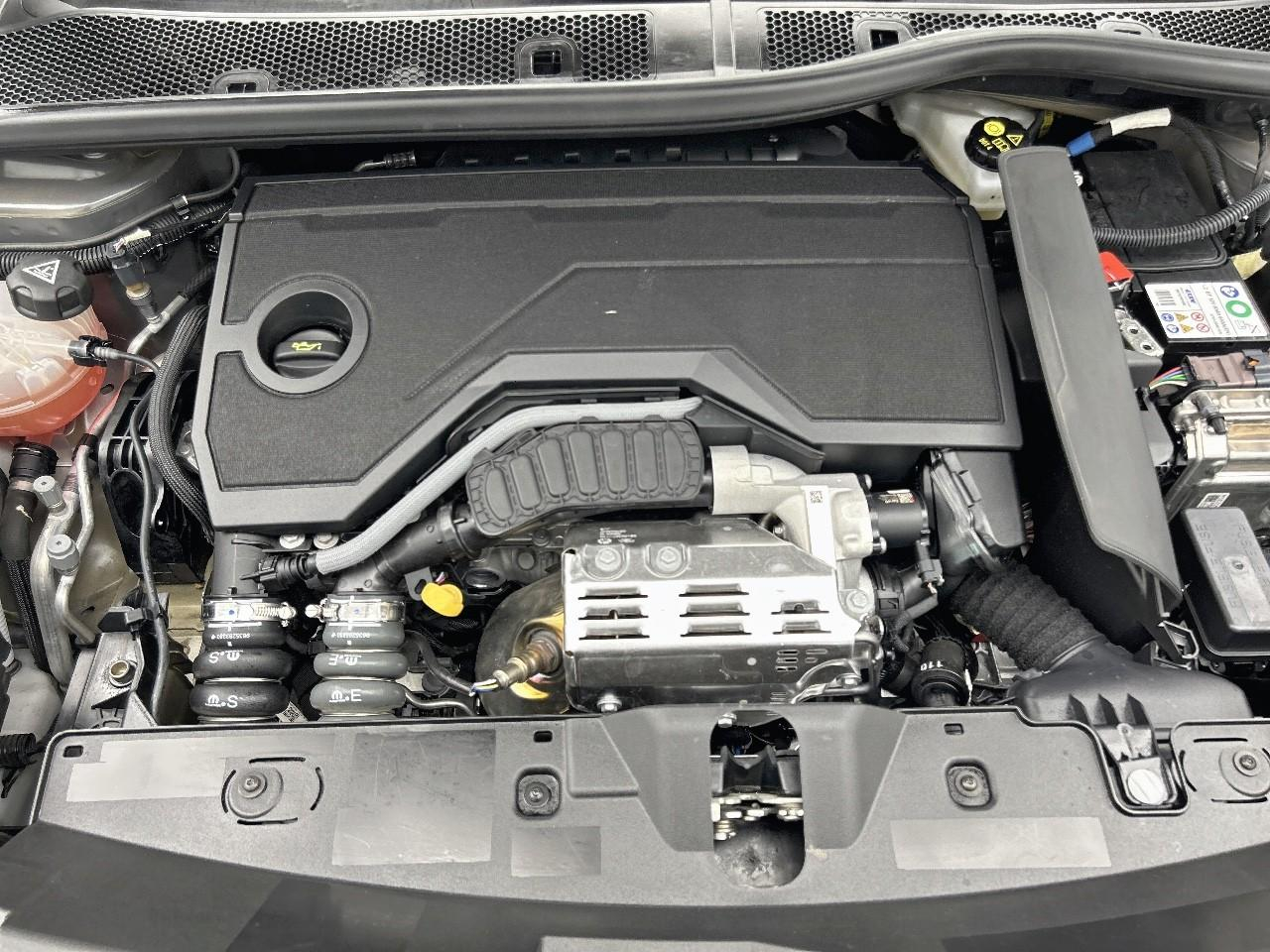 Peugeot 2008 hybrid 136 e-dcs6 active — photo 15
