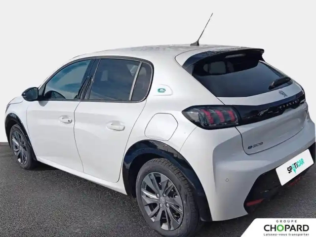 Peugeot 208 electrique 50 kwh 136ch — photo 7