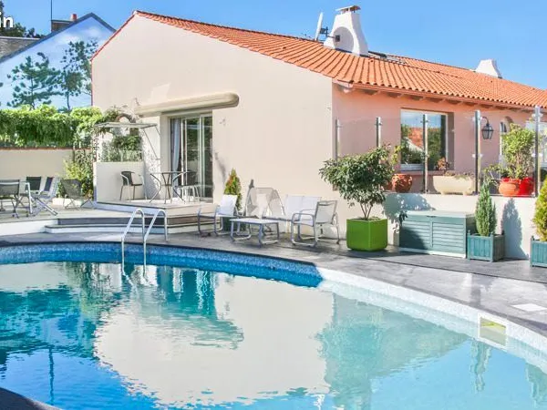 Maison 6 pièces 284 m²