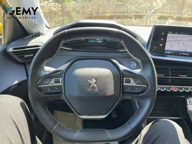 Peugeot 208 electrique 50 kwh 136ch — photo 15