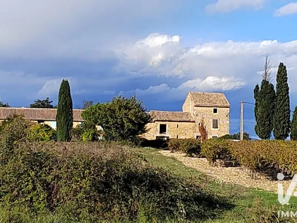 Maison 5 pièces 240 m²