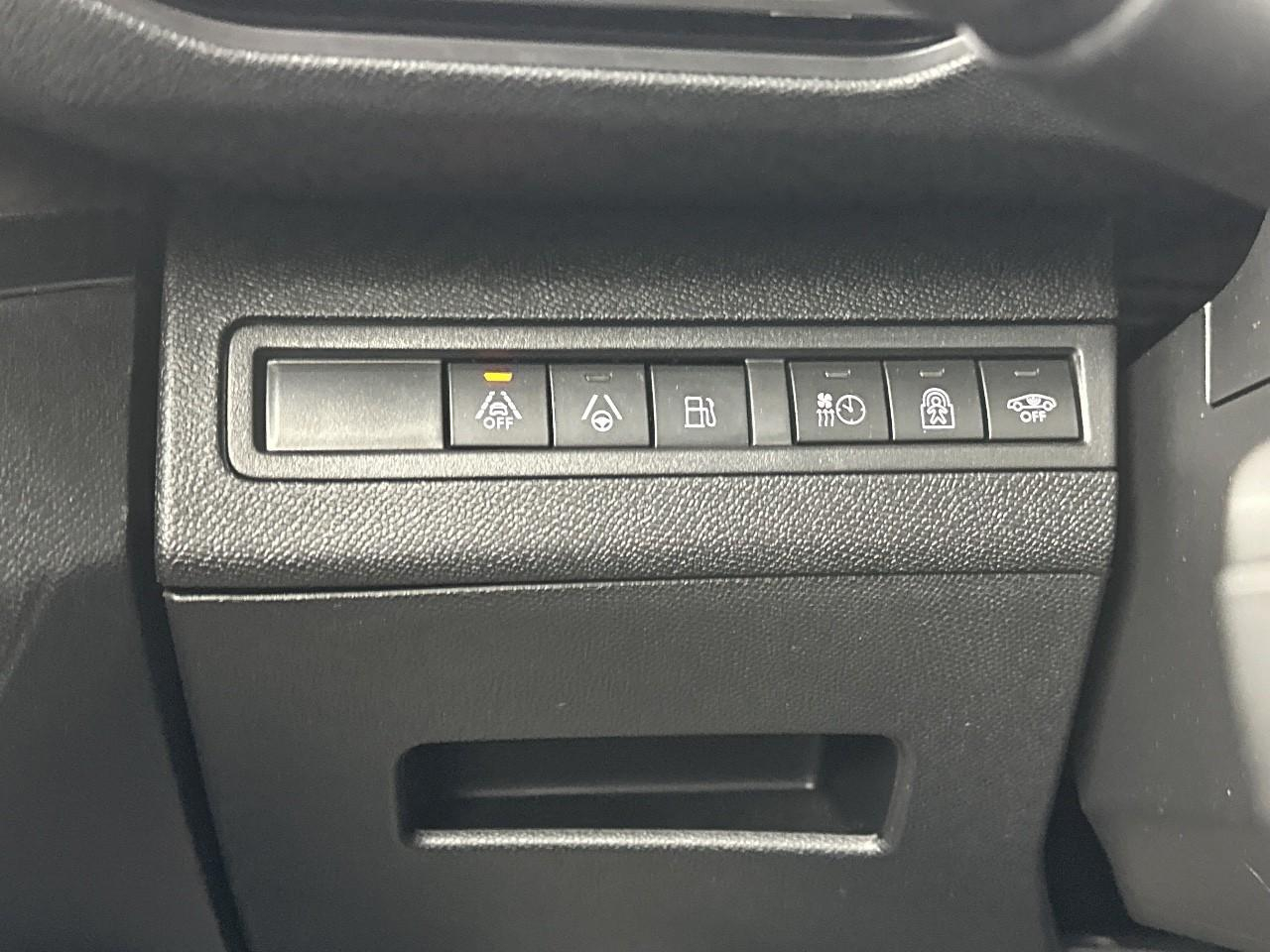 Peugeot 3008 hybrid 225 e-eat8 gt pack — photo 16