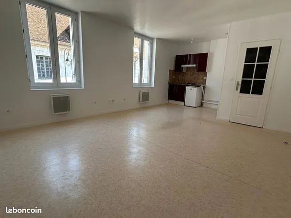 Studio 1 pièce 28 m²