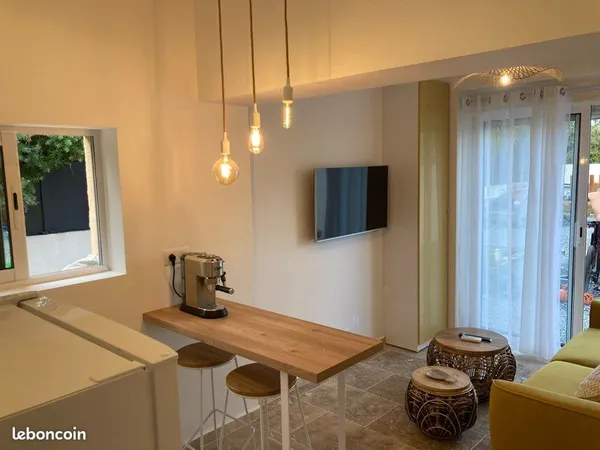 Location studio dans bas de villa