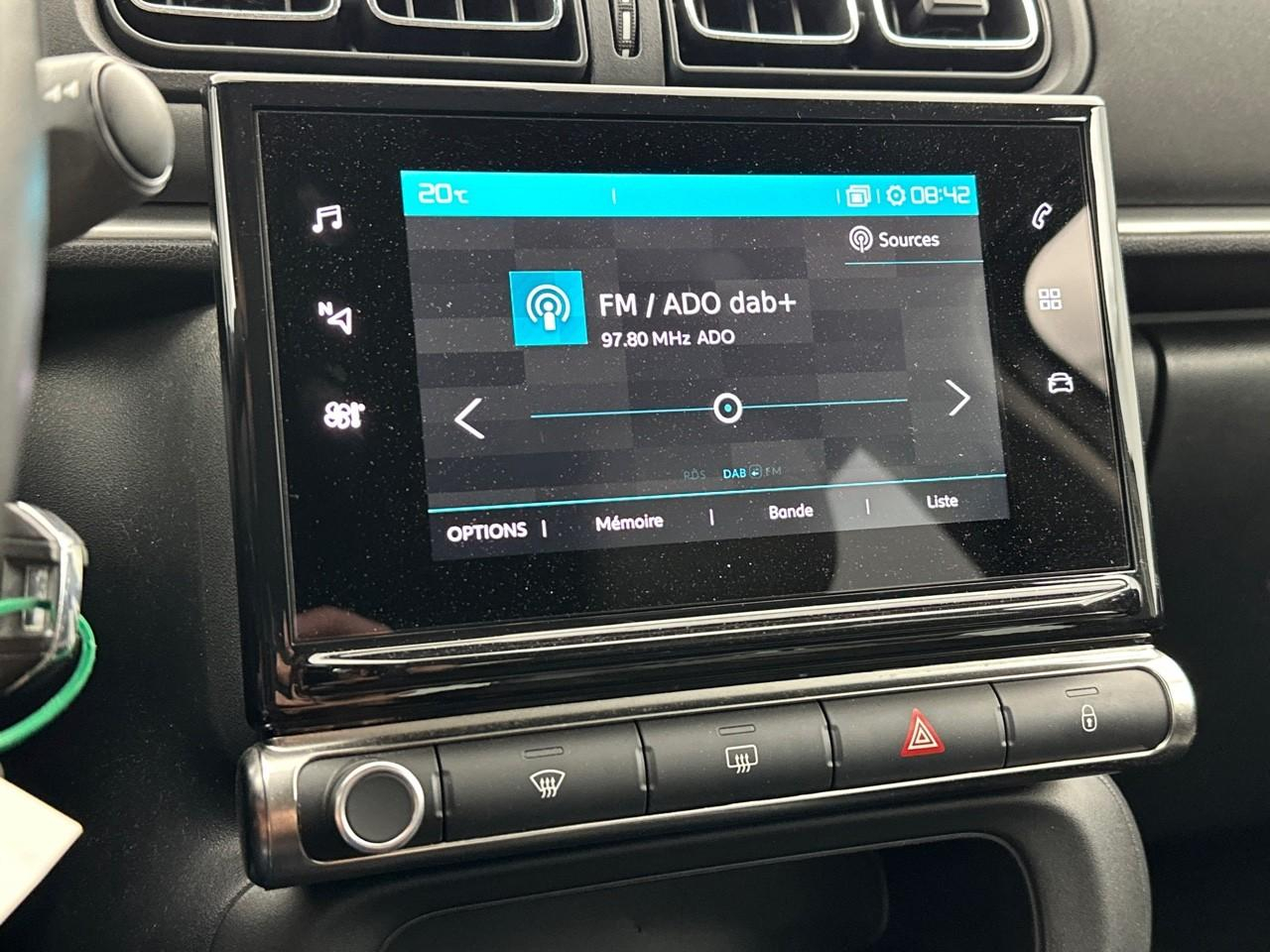 Citroën C3 puretech 110 s&s eat6 saint james — photo 22