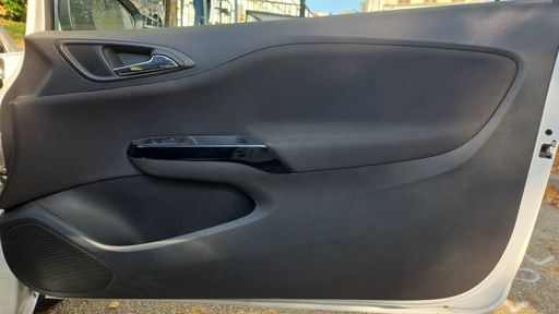 Opel Corsa 1.4 90 - Design 120 Ans – 2019 – 136739 km – Essence – Boîte Manuelle — photo 57
