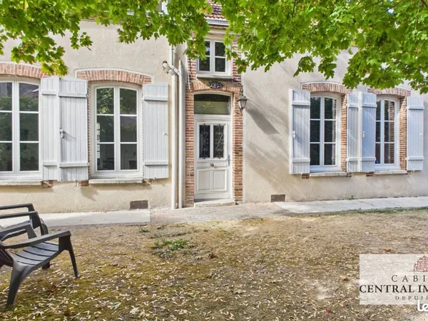 Maison 8 pièces 211 m²