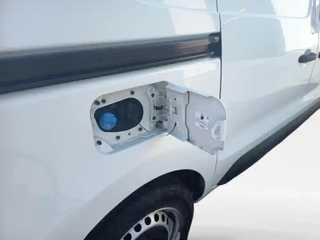 Renault Express Van 1.5 blue dci 95ch confort 22 — photo 10