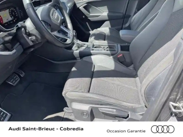 Audi Q3 35 tdi 150ch s line s tronic 7 — photo 8