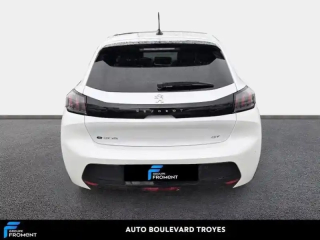 Peugeot 208 e- 136ch gt pack — photo 20