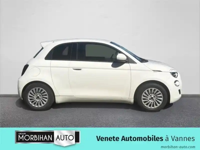 Fiat 500 3+1 e 118 ch — photo 4