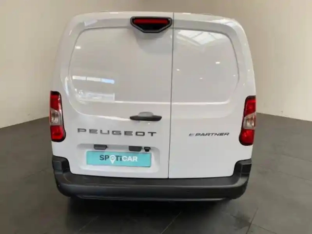 Peugeot Partner m charge utile majorée electrique 136ch  (prime cee b2b 5110? deduit) — photo 5