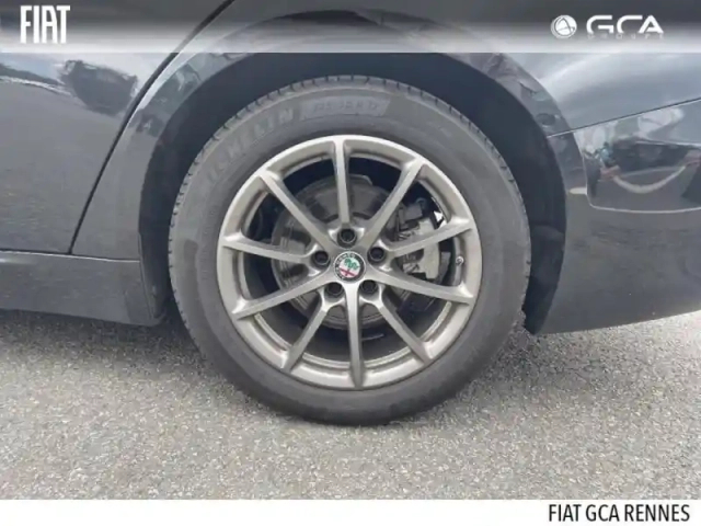 Alfa Romeo Giulia 2.2 jtd 160ch super at8 my20 — photo 4