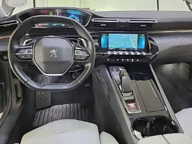 Peugeot 508 sw hybrid 225 e-eat8 — photo 14
