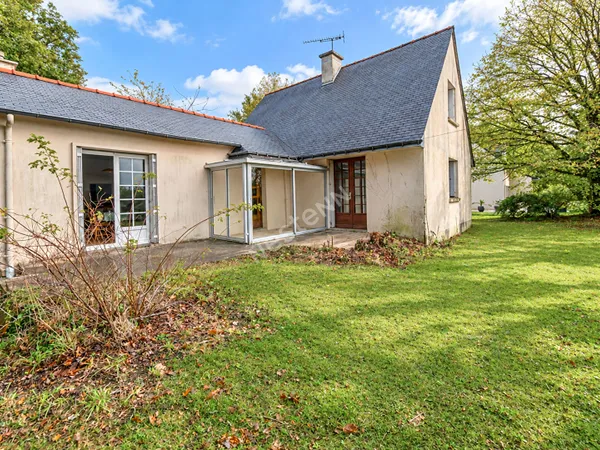 Charmante maison 4 pièces à Baulon avec grand terrain à vendre