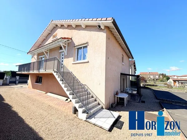 EXCLUSIVITE: BONSON GRANDE MAISON CINQ CHAMBRES AVEC GARAGE