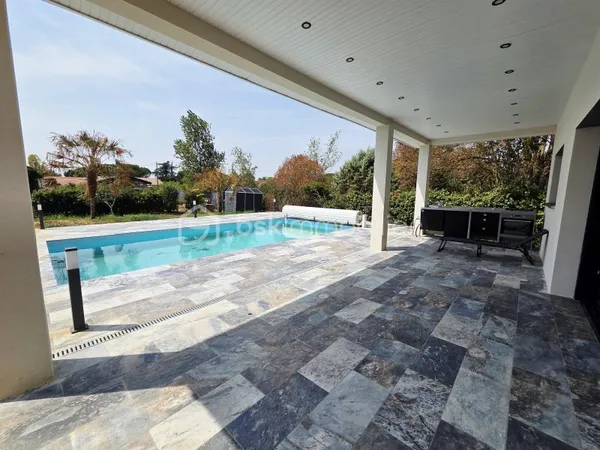 Maison 6 pièces 158 m²