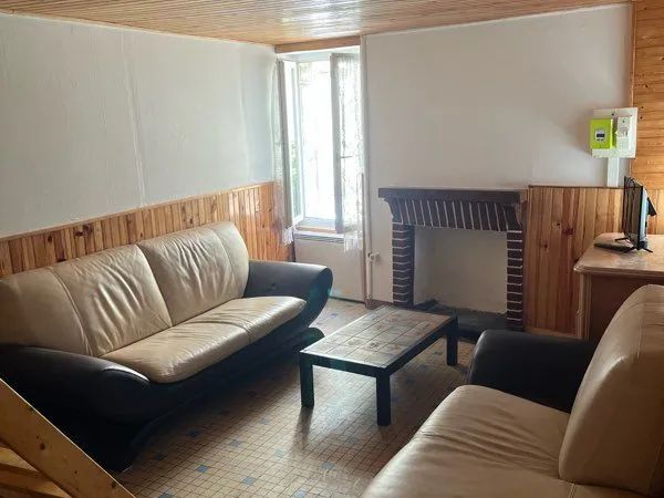 Petite maison de ville à louer