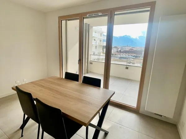 Location meublée appartement T2 Annecy