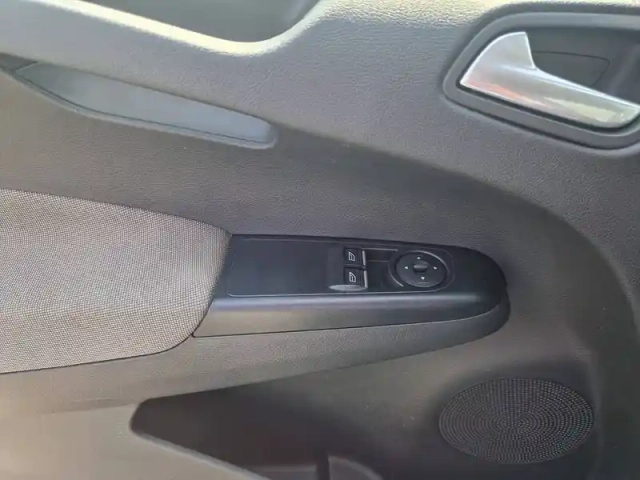 Ford Tourneo courier 1.5 tdci 100 bv6 s&amp;s — photo 15