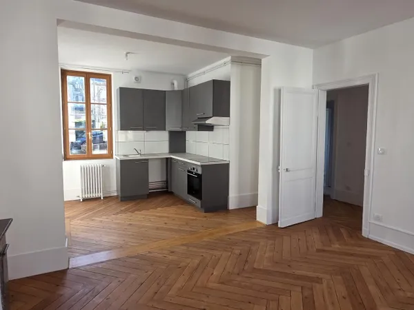 Appartement 4 pièces 81 m²